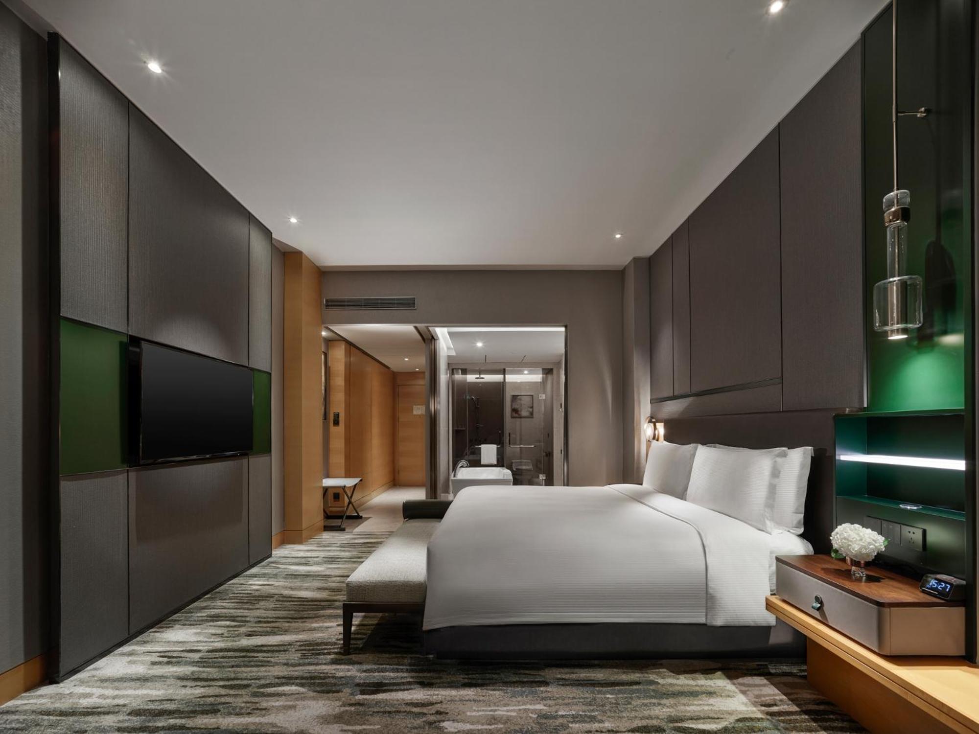 Hilton Hongqiao